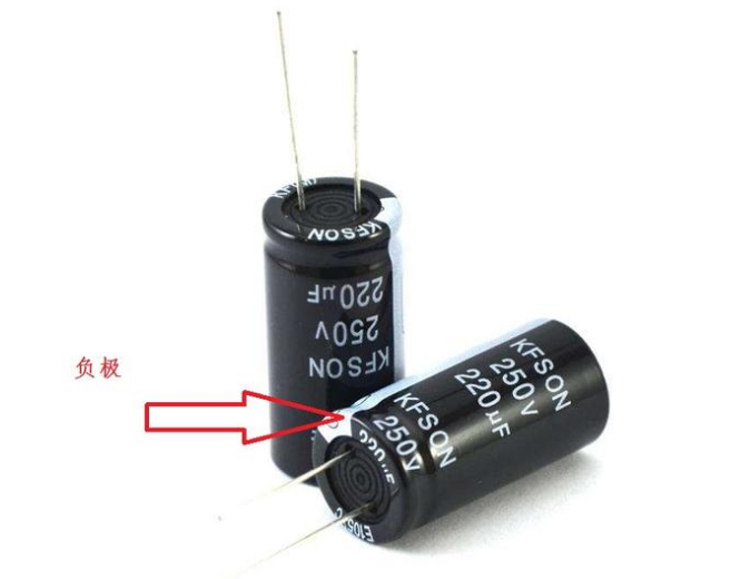 「NIPPON CHEMI-CON」電解電容極性接錯會爆炸，如何避免？